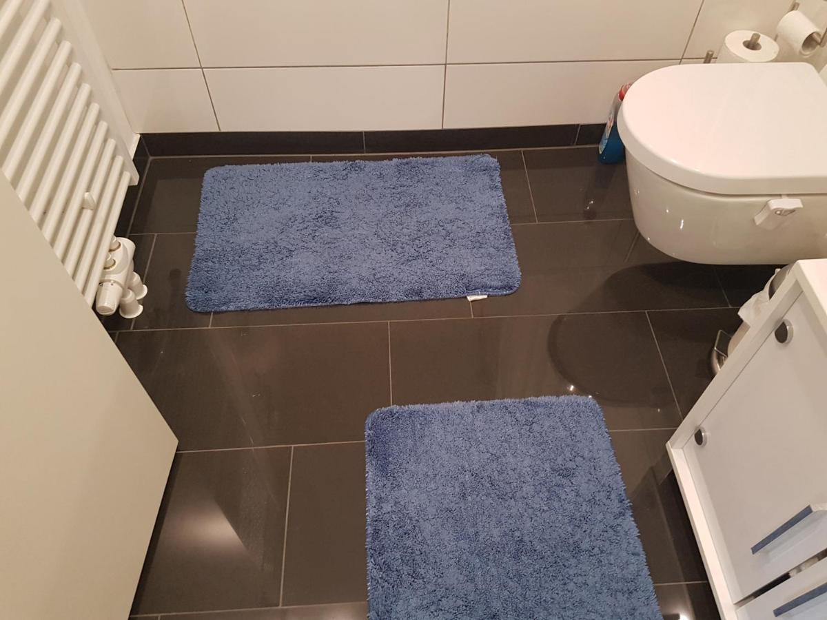 Zimmer Mit Eigenem Bad In Maerchenstadt! Heidelberg Esterno foto